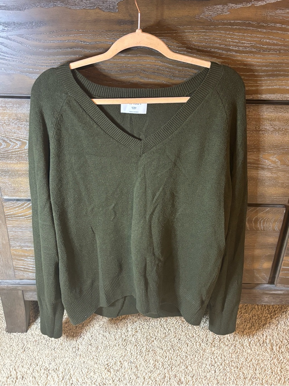 Old Navy Women's M Tall Olive Green V-Neck Sweater
